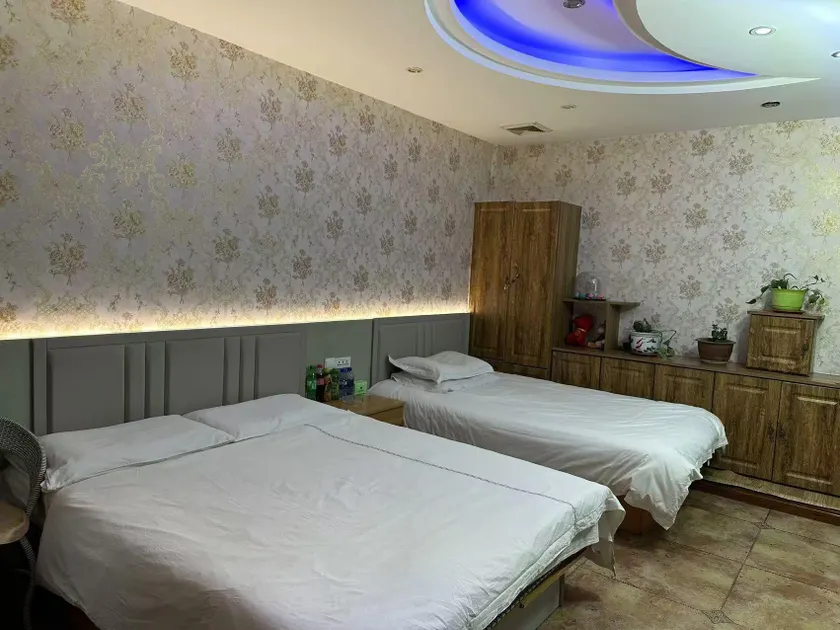 Aishang Express Hotel - Image 1