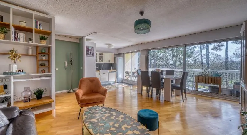 Le Halo - Avec Balcon et Parking Privé - Image 1