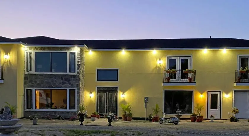 Villa di Casa - Boutique Hotel - Image 1
