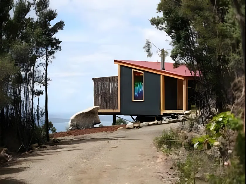 Woodbridge Hill Hideaway - Image 1