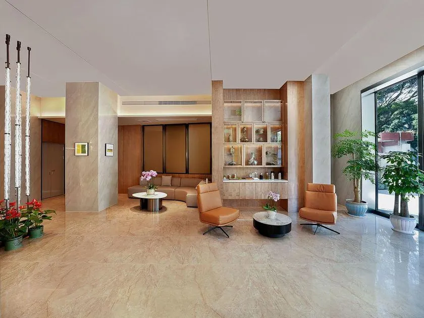 Xichang Tianyue Hotel (Qionghai 17 Degrees Torch Square) - Image 1