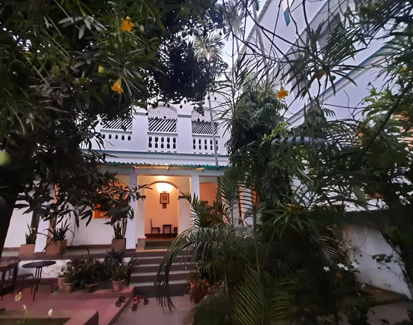 Z Hotel - Image 1