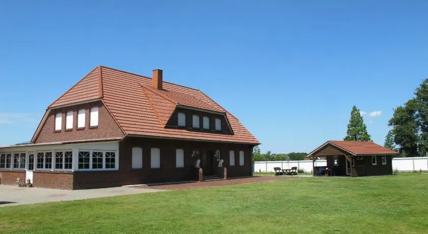 Familienorientiertes Ferienhaus mit Terrasse, Grill und Garten - Image 1