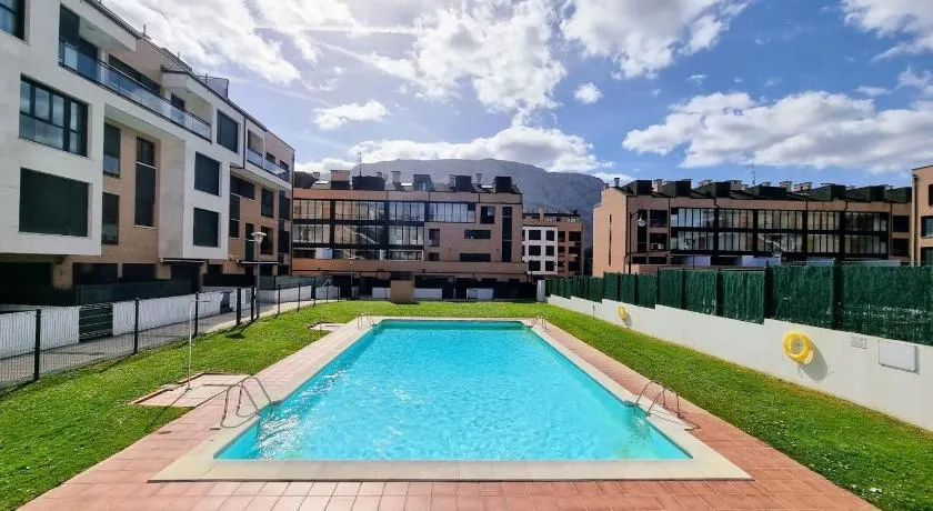 Apartamento El Picu con piscina - Image 1
