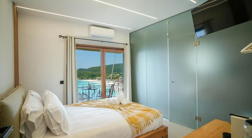 Omnia Deluxe Rooms - Image 1