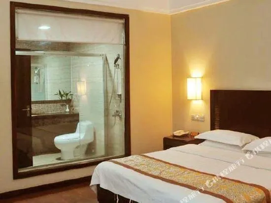 Jiadu Crown Business Hotel - Image 1
