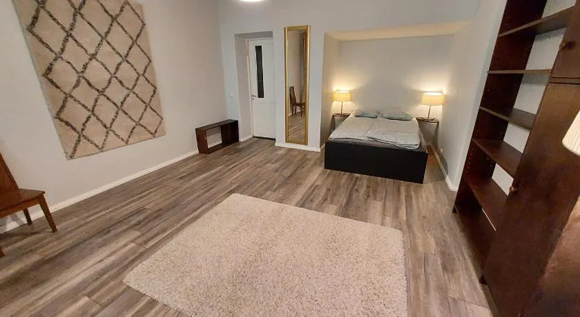 Quiet apartment in the center 76 m2 - Image 1