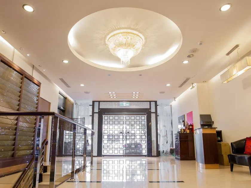 Mila Hotel - Image 1