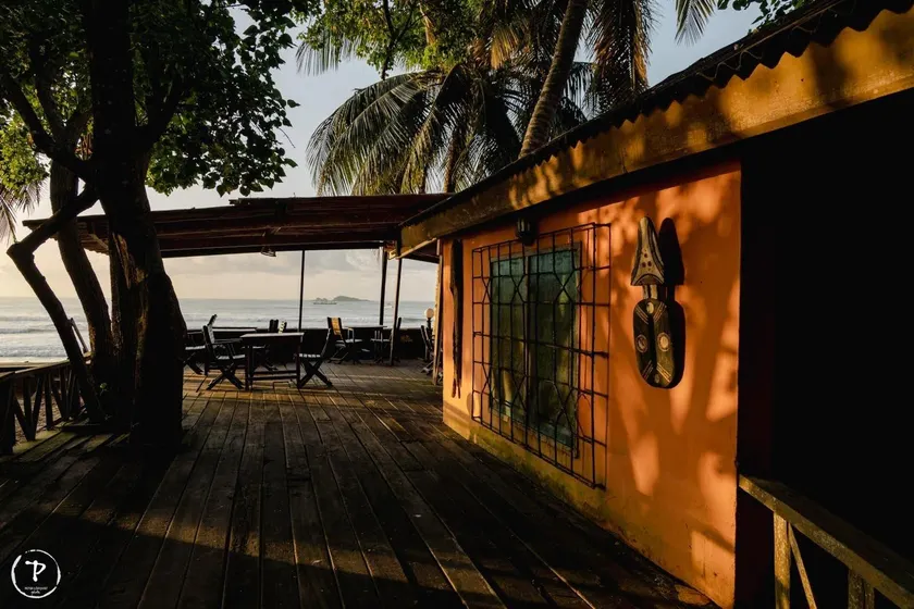 Busua Inn - Image 1