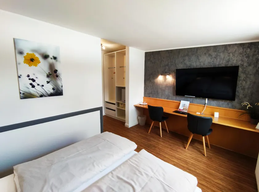 Schäfers Hotel - Image 1
