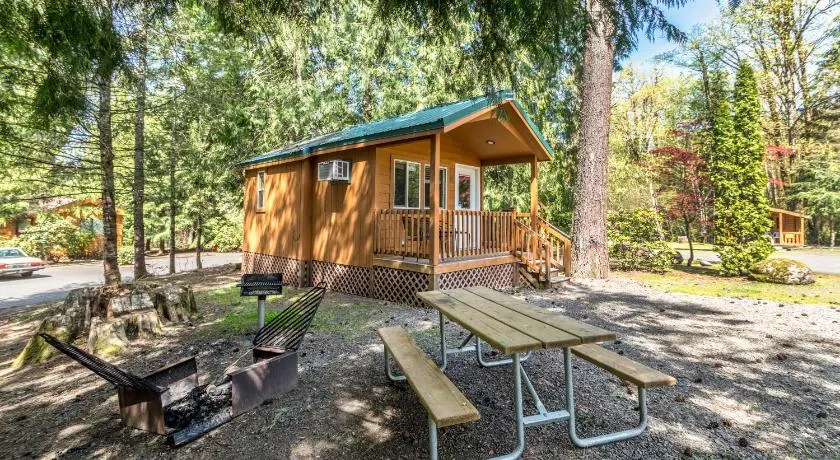 Mount Hood Village - Image 1