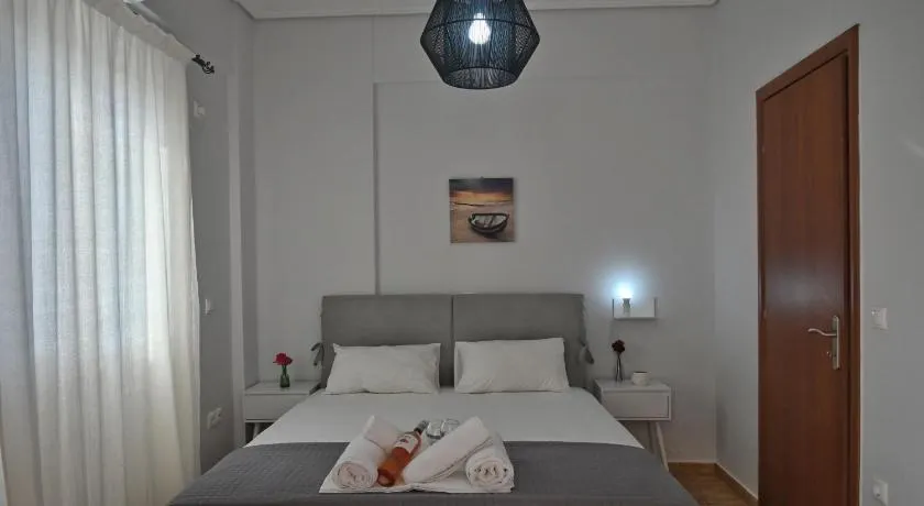 Lagouvardos Beach Apartments - Image 1