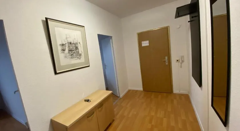 Neue Monteur und Handwerker in Magdeburg mit 3 Schlafzimmern 6 Personen BTR 174 - Image 1