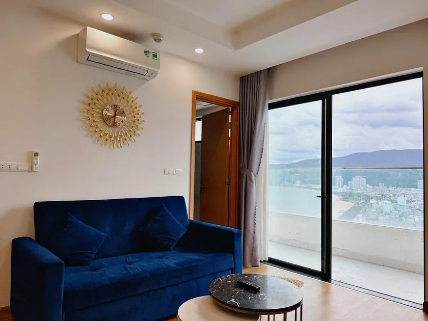 2-bedroom apartment on the 28th floor - Image 1