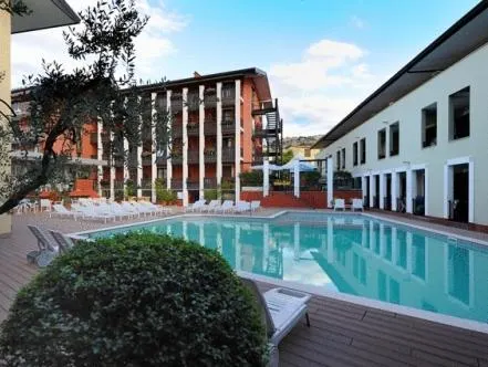 Hotel Vela - Image 1