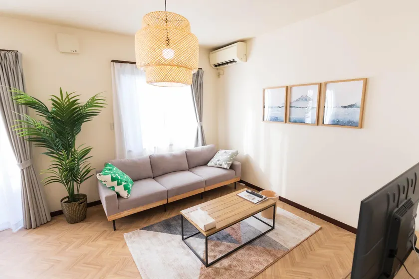 Fuji Life House - Image 1
