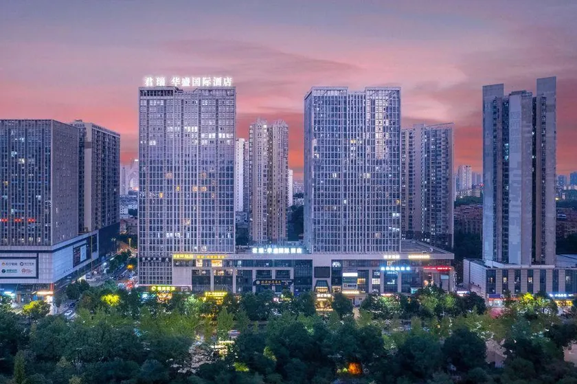 Junrui Huasheng  International Hotel - Image 1