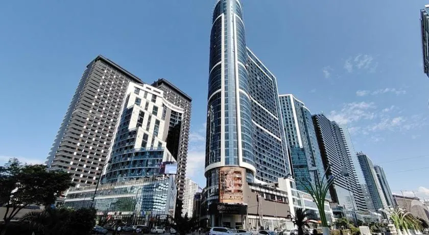 Royal Bay Apartments Batumi - Image 1