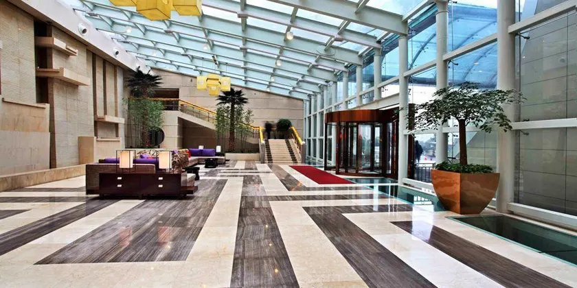 Crowne Plaza Chongqing Riverside - Image 1