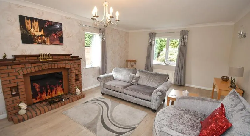 Hare Lodge - Image 1