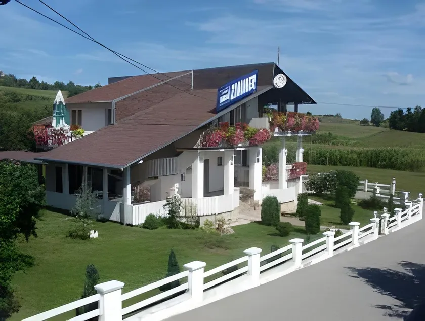 House Zupan - Image 1