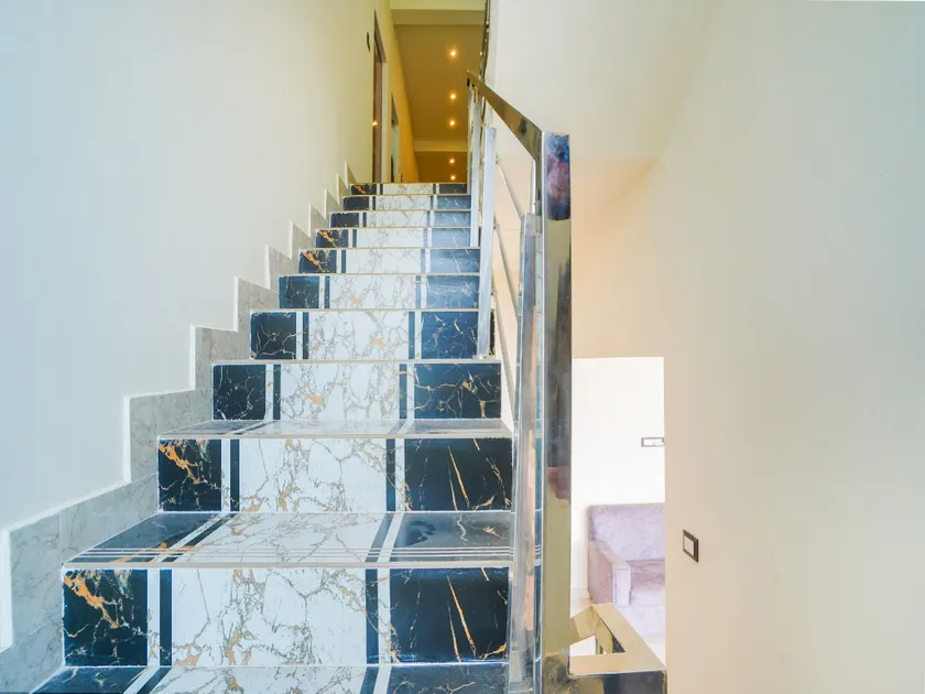 Hotel Diamond Plaza - Image 1