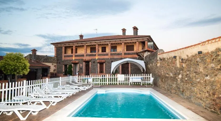 Villas de Miranda - Image 1