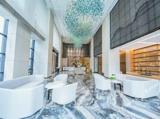 Xanadu Moon Hotel - Image 1