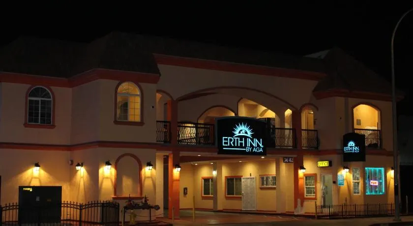 ERTH INN by AGA Maywood - Image 1