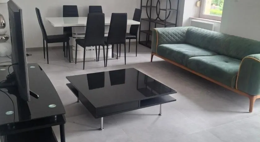 Appartement neuf avec terrasse et jardin - Image 1