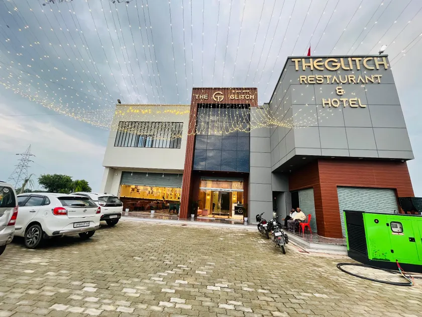 THE GLITCH HOTEL AND RESTAURANT - Image 1