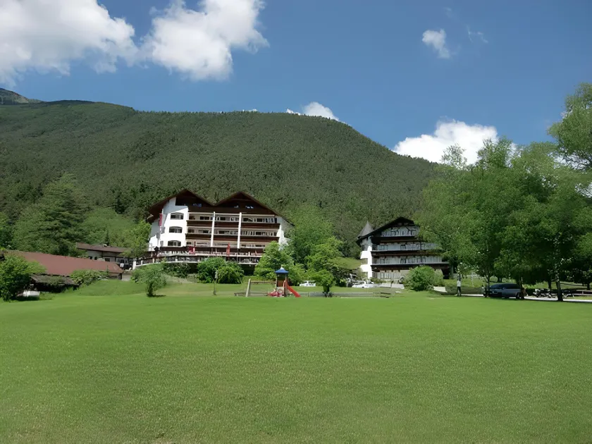 Linserhof Bed&Breakfast - Image 1