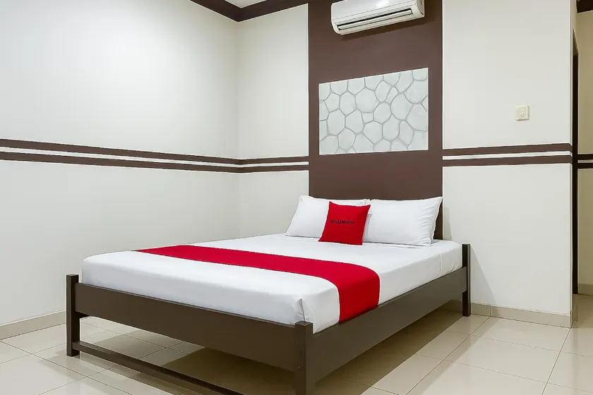 RedDoorz at Hotel Mutiara Kuningan - Image 1