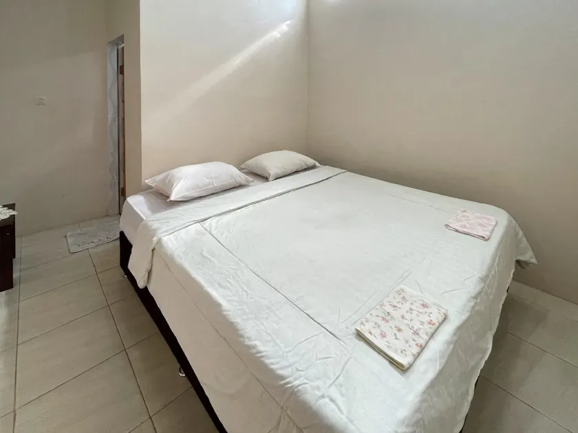 Valencia Homestay Redpartner - Image 1