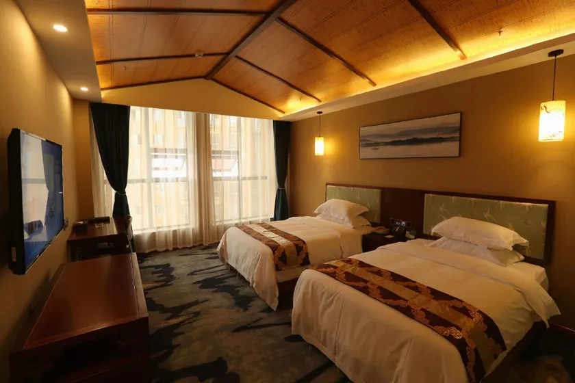 Xiangyi Hotel - Image 1