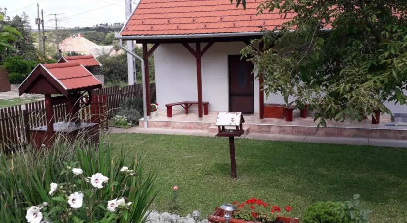 Mátyásmadár Vendégház - Image 1
