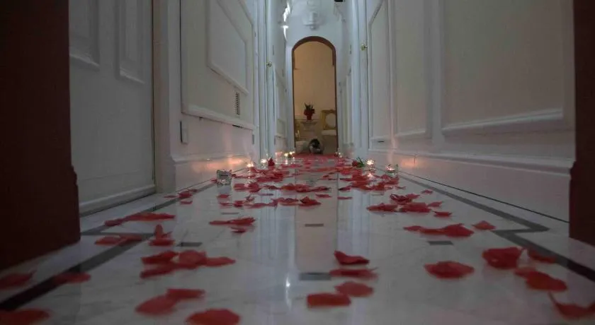 Erossuite GuestHouse - Image 1