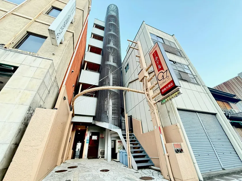 PetitHotel017全室ミニキッチン付きファミリルーム 飲食街中心 阿波踊り会館7分 文理 徳島大学 アスティとくしま車8分 - Image 1