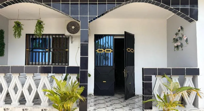 Villa Golden Gâte 8 Bred room - Image 1