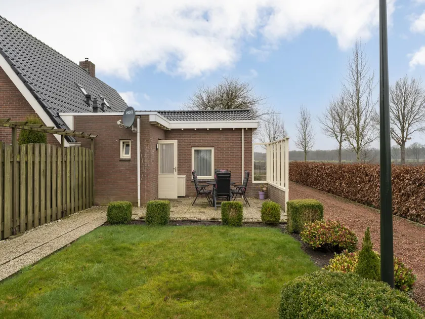 Attractive holiday home in Spier with garden - Image 1
