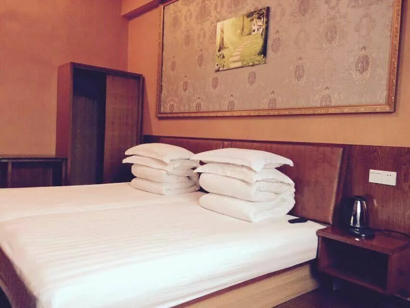 Wannianhong Hotel - Image 1