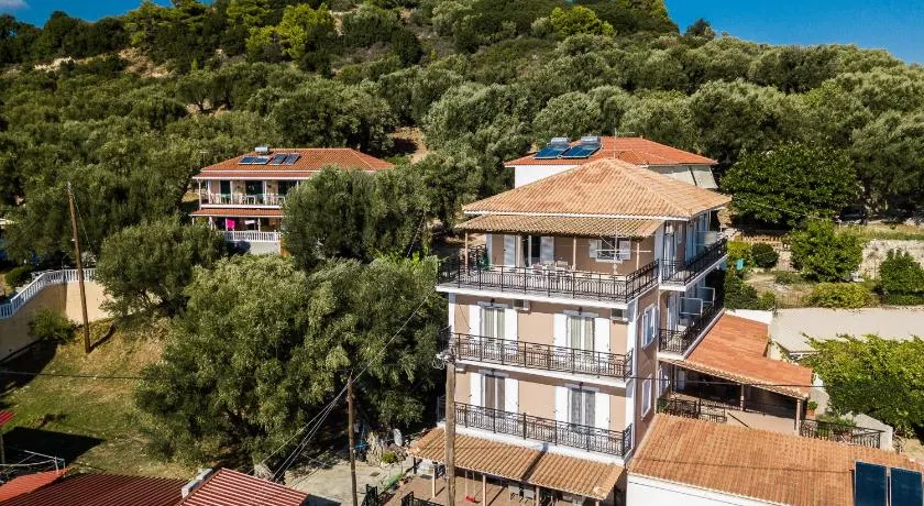 Bratis Apartments - Image 1