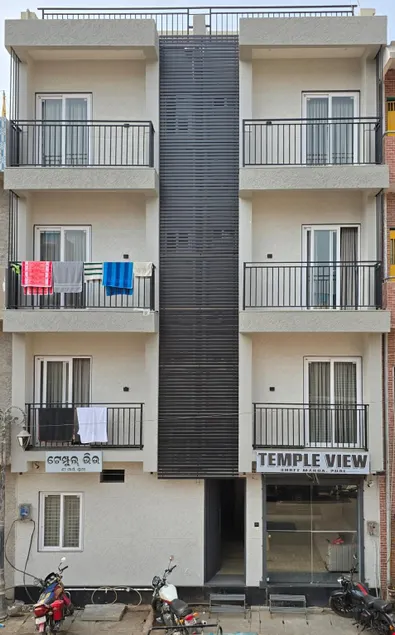 HOTEL TEMPLE VIEW - Image 1