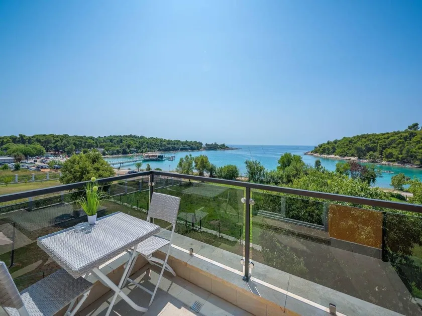 Villa Cedar - Image 1