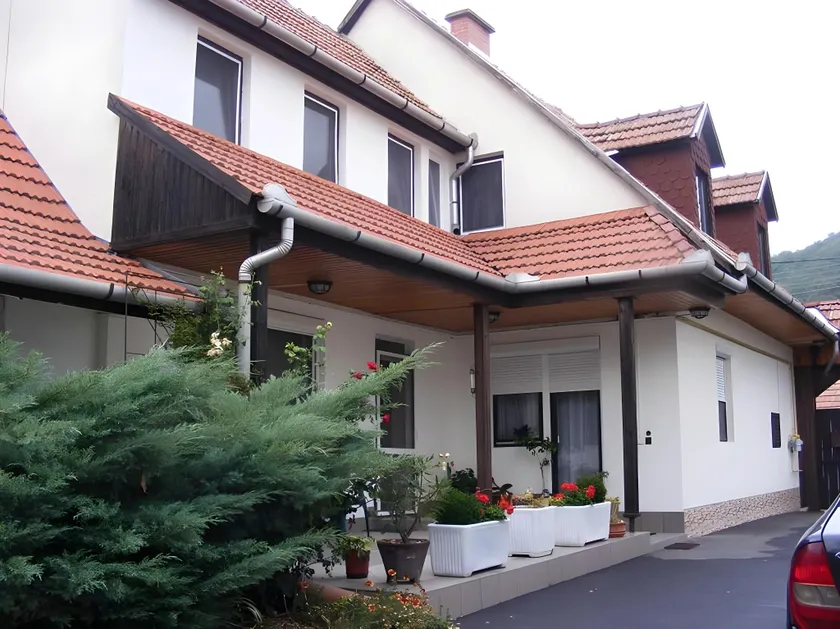 Ginkgo Apartman - Image 1