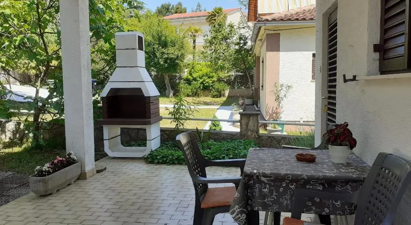 Pet Friendly Apartments Simunec - Image 1