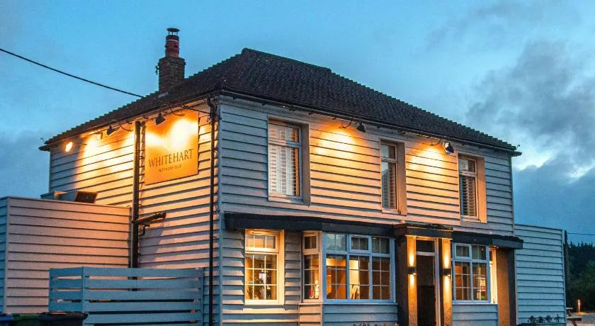 White Hart Inn - Image 1