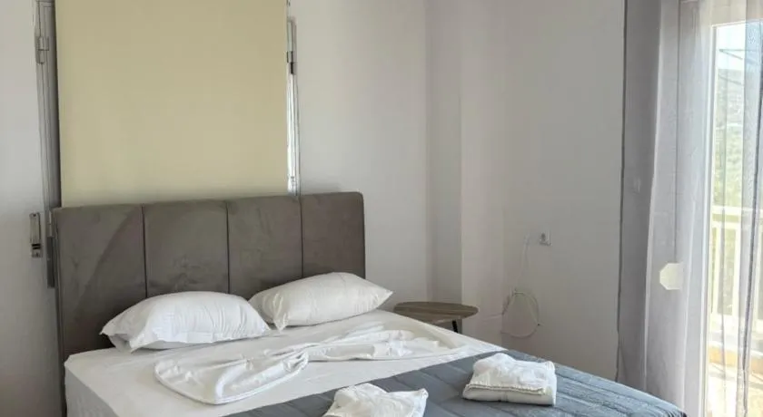 Matina and Thaleia Apartments - Image 1