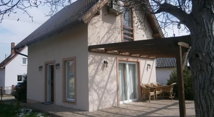 Lipót-Haus - Image 1