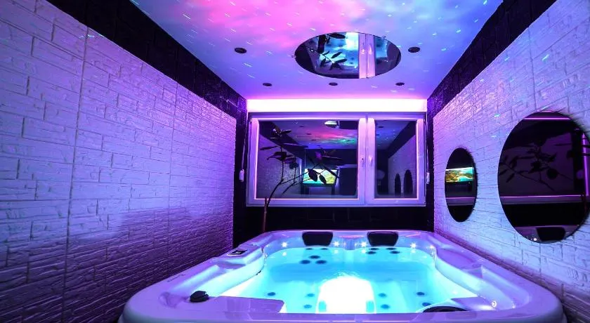 Aurora Lux Spa Smart apartments - Image 1